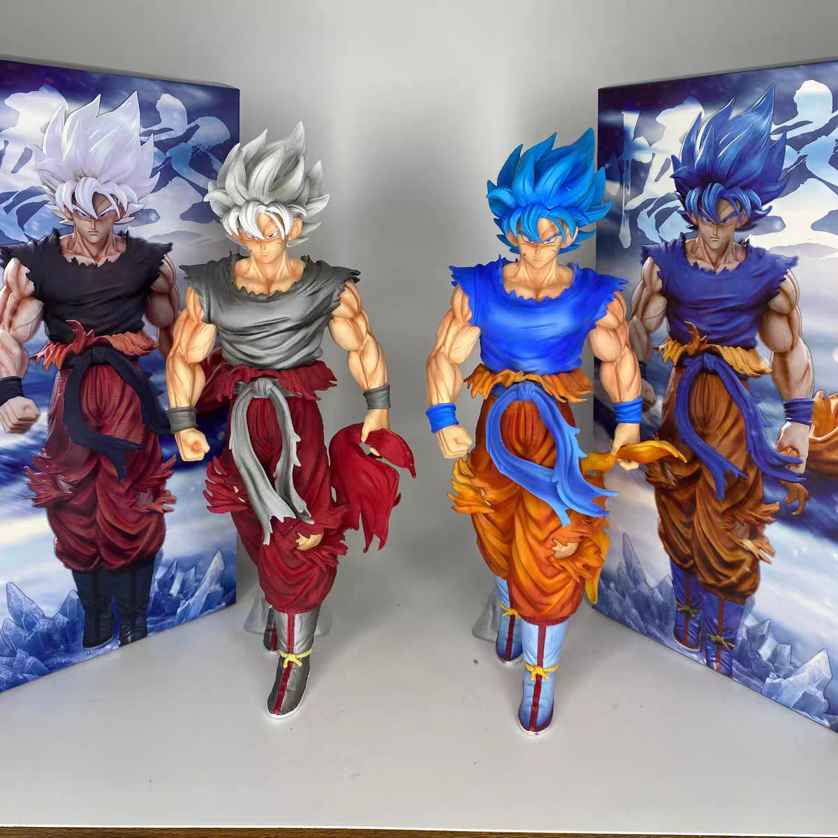 Figura de Colección Son Goku Grandista Manga Dimensions (Disponible en 2 Colores)
